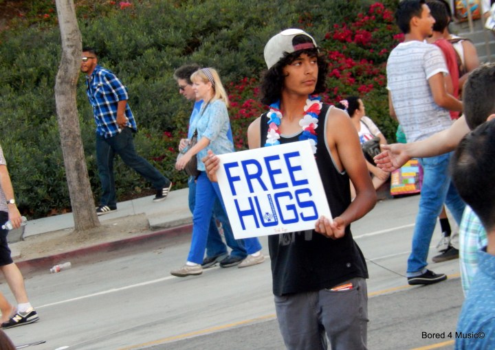 free-hugs